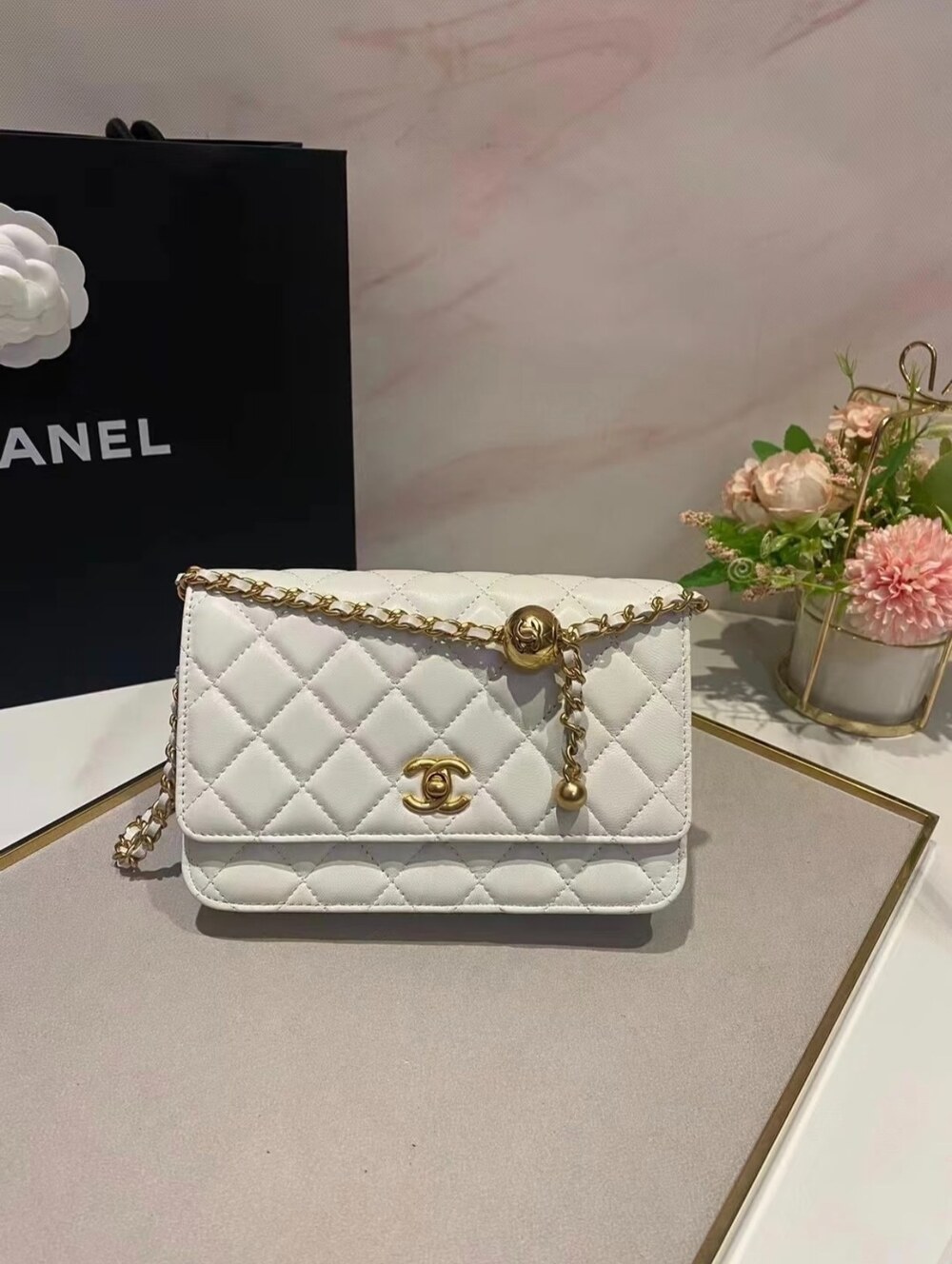 CHANEL Wallet on Chain  with Pearl Crush Ball